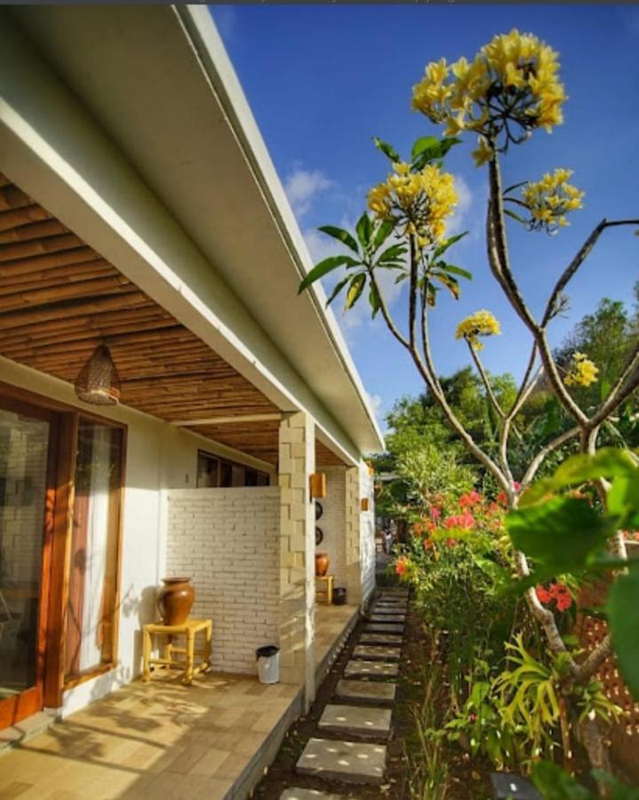 Surya Lombok Accommodation Selong Belanak Dış mekan fotoğraf